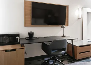 Fairfield Inn & Suites by Marriott Rogers hotel thumbnail 8