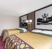 Super 8 by Wyndham Shelton hotel detail image 7
