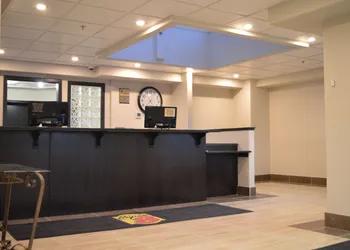 Super 8 by Wyndham Grande Prairie hotel thumbnail 5