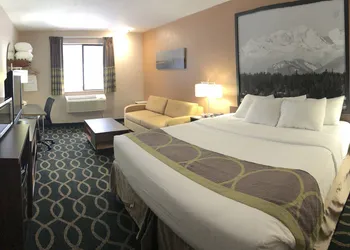 Super 8 by Wyndham Port Angeles at Olympic National Park hotel thumbnail 8