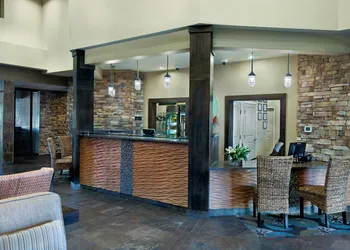 Oxford Suites Silverdale hotel thumbnail 2