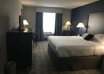 Red Lion Inn & Suites Sequim hotel thumbnail 6