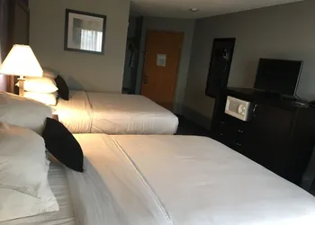 Red Lion Inn & Suites Sequim hotel thumbnail 7