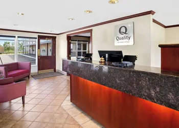 Quality Inn Port Angeles - near Olympic National Park hotel thumbnail 2