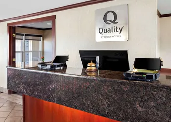 Quality Inn Port Angeles - near Olympic National Park hotel thumbnail 3