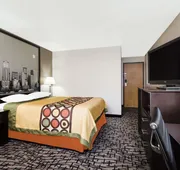 Super 8 by Wyndham Bremerton hotel detail image 4