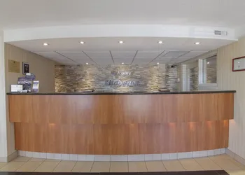 Quality Inn hotel thumbnail 2
