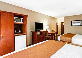 Quality Inn hotel thumbnail 7