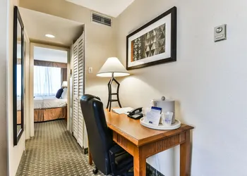 Best Western Plus Cambridge Hotel hotel thumbnail 5