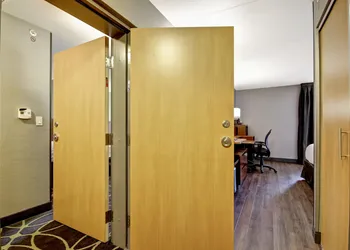 Fairfield Inn & Suites by Marriott Guelph hotel thumbnail 8