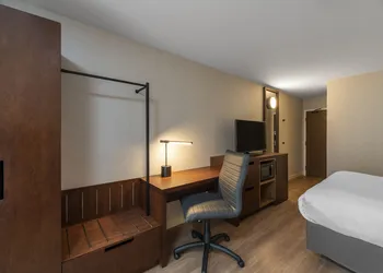 Comfort Inn Cambridge - Highway 401 hotel thumbnail 2