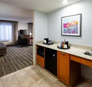 Hampton Inn & Suites St. Louis at Forest Park hotel detail image 4