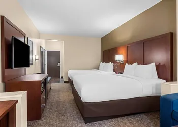 Comfort Suites near Camp Lejeune hotel thumbnail 6