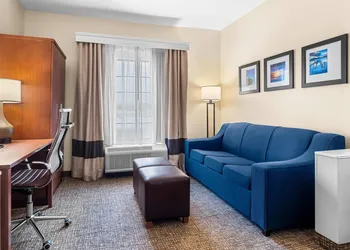 Comfort Suites near Camp Lejeune hotel thumbnail 8