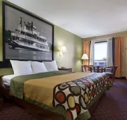 Super 8 by Wyndham Hattiesburg North/University Area hotel detail image 5