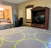Super 8 by Wyndham Hattiesburg North/University Area hotel detail image 7