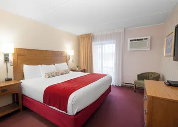 Fireside Inn & Suites Gilford hotel thumbnail 8
