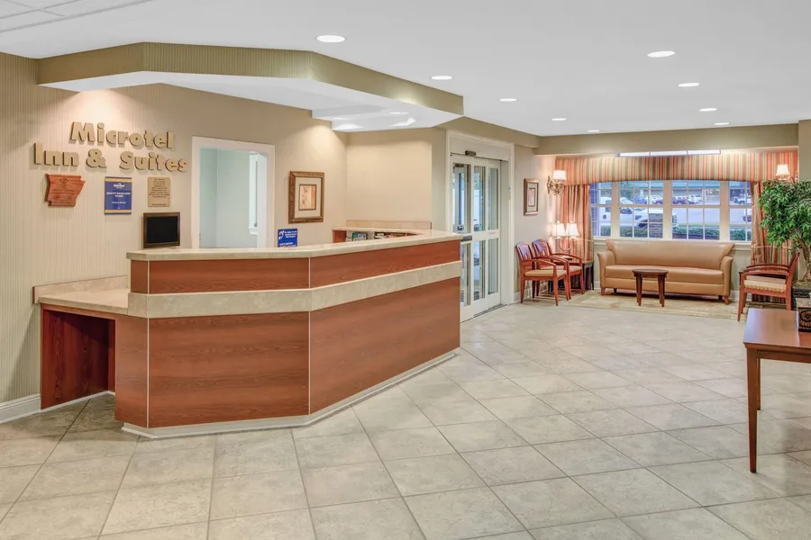 Microtel Inn & Suites by Wyndham Hattiesburg hotel detail image 2