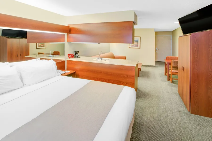 Microtel Inn & Suites by Wyndham Hattiesburg hotel detail image 6