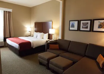 Comfort Suites Hattiesburg near University hotel thumbnail 5