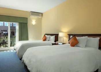 DoubleTree by Hilton Napa Valley - American Canyon hotel thumbnail 4