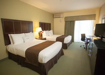 DoubleTree by Hilton Napa Valley - American Canyon hotel thumbnail 6