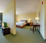 DoubleTree by Hilton Napa Valley - American Canyon hotel detail image 3