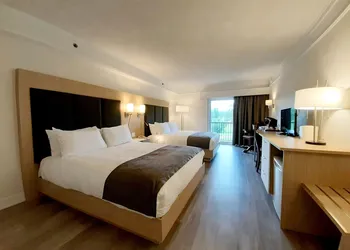 Manoir du Lac Delage hotel thumbnail 5