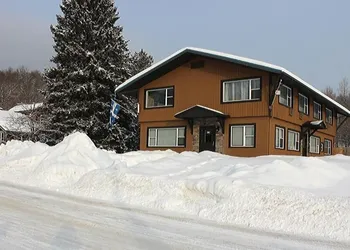 Manoir du Lac Delage hotel thumbnail 7