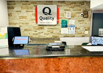 Quality Inn Raynham - Taunton hotel thumbnail 4