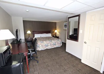 Knights Inn Pine Grove hotel thumbnail 7