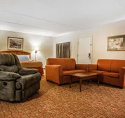 Econo Lodge Douglassville - Pottstown hotel detail image 7