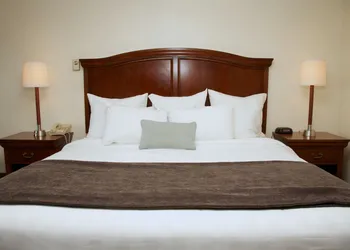 Holiday Hill Inn & Suites hotel thumbnail 6