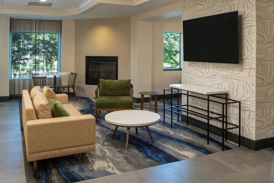 Fairfield Inn & Suites by Marriott Lafayette South hotel detail image 2