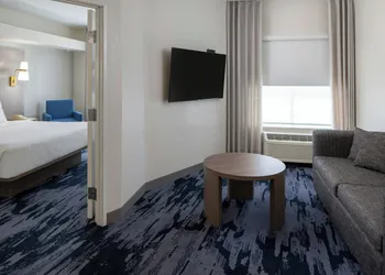 Fairfield Inn & Suites by Marriott Lafayette South hotel thumbnail 4