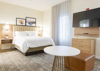 Staybridge Suites Lafayette by IHG hotel thumbnail 5