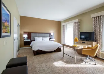 Hampton Inn & Suites Lafayette hotel thumbnail 8