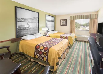 Super 8 by Wyndham Duson Lafayette West Area hotel thumbnail 4