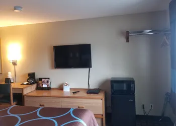 Super 8 by Wyndham Carson City/Lake Tahoe hotel thumbnail 8