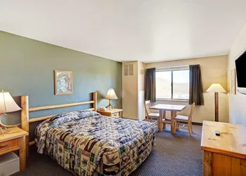Topaz Lodge hotel thumbnail 4