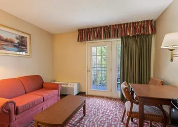 SureStay by Best Western Cherokee on the River hotel thumbnail 2