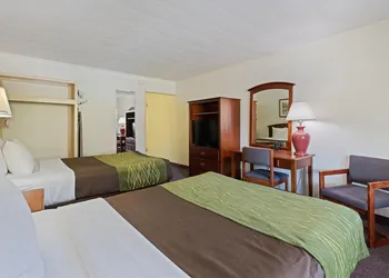 SureStay by Best Western Cherokee on the River hotel thumbnail 7