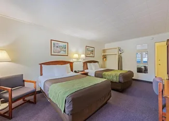 SureStay by Best Western Cherokee on the River hotel thumbnail 8