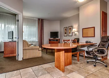 Candlewood Suites Oak Harbor by IHG hotel thumbnail 3