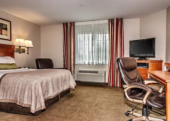 Candlewood Suites Oak Harbor by IHG hotel thumbnail 4