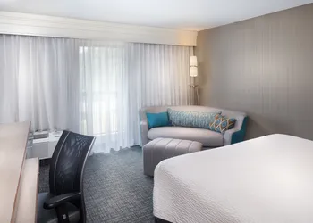Courtyard by Marriott Lynchburg hotel thumbnail 8