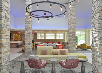Hilton Garden Inn Denton hotel thumbnail 3