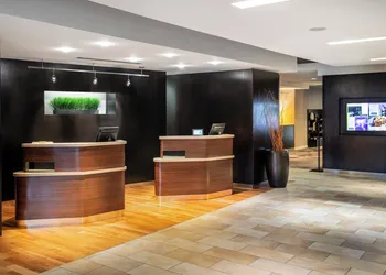 Courtyard Marriott Denton hotel thumbnail 4