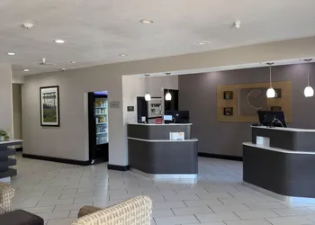 Comfort Suites Lewisville - Dallas hotel thumbnail 2