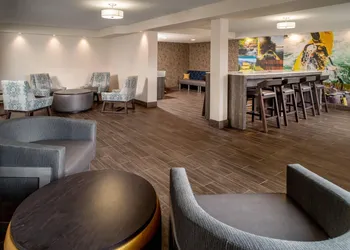 Clarion Pointe Beckley hotel thumbnail 4